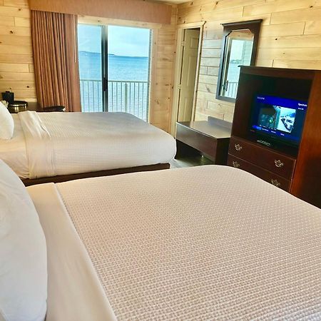 Bridgeview Motel Mackinaw City Esterno foto