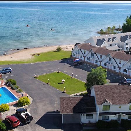 Bridgeview Motel Mackinaw City Esterno foto