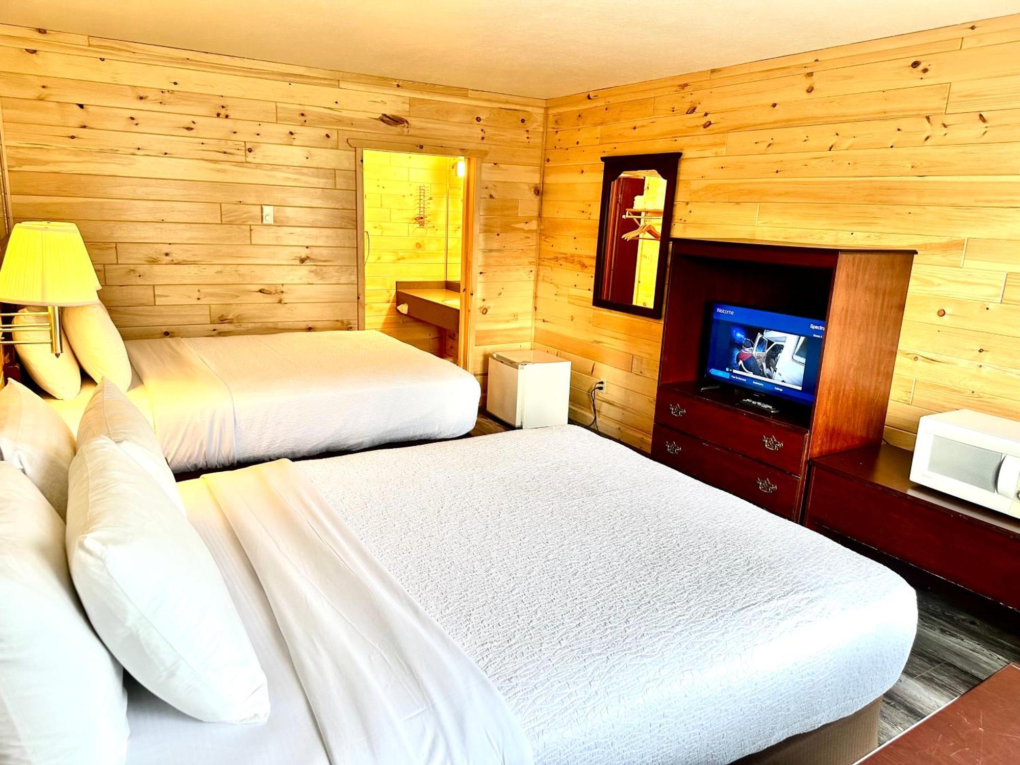 Bridgeview Motel Mackinaw City Esterno foto