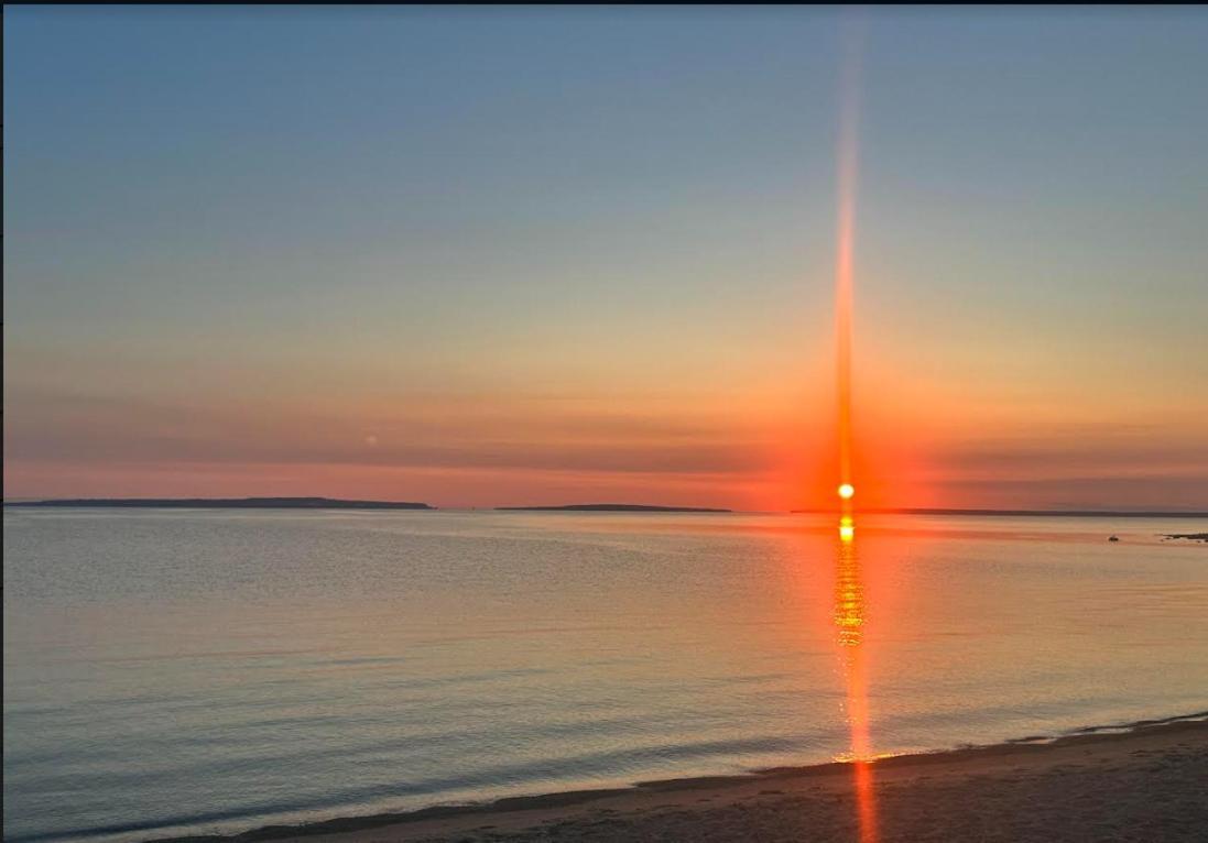 Bridgeview Motel Mackinaw City Esterno foto