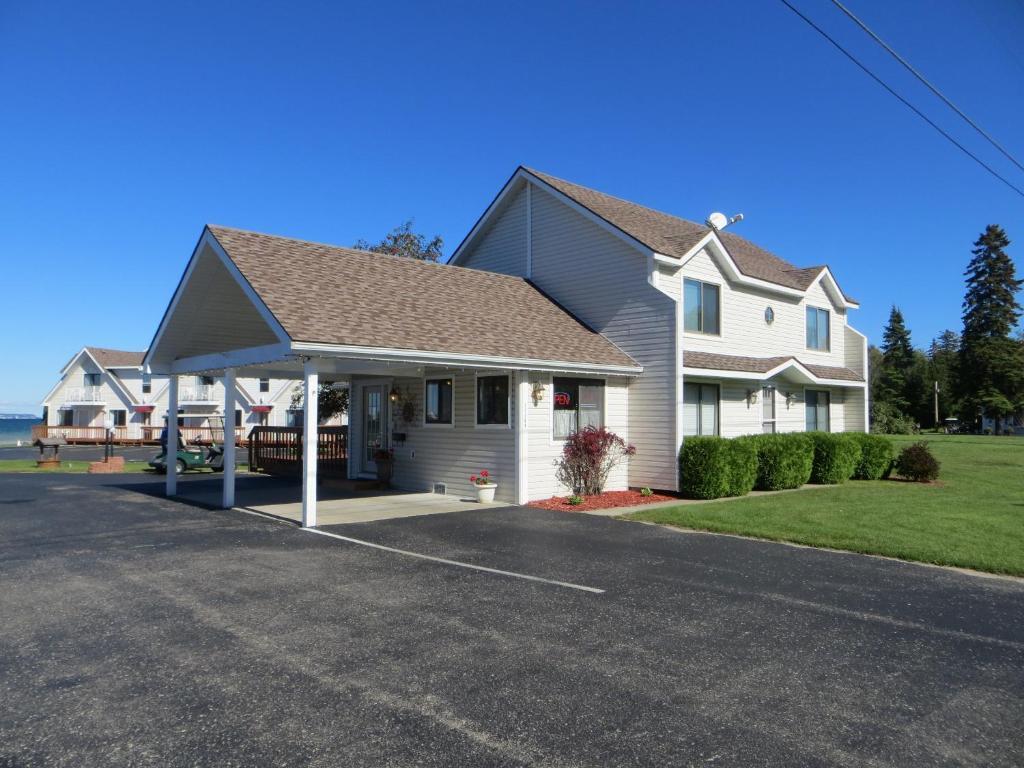 Bridgeview Motel Mackinaw City Esterno foto