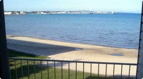 Bridgeview Motel Mackinaw City Esterno foto