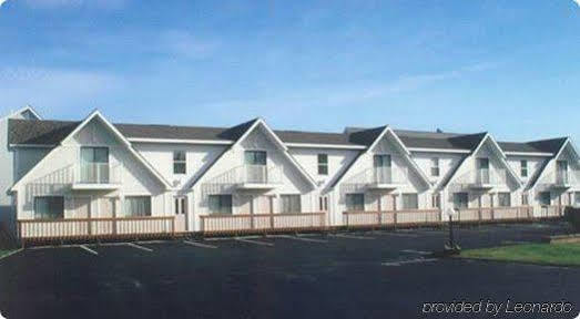 Bridgeview Motel Mackinaw City Esterno foto